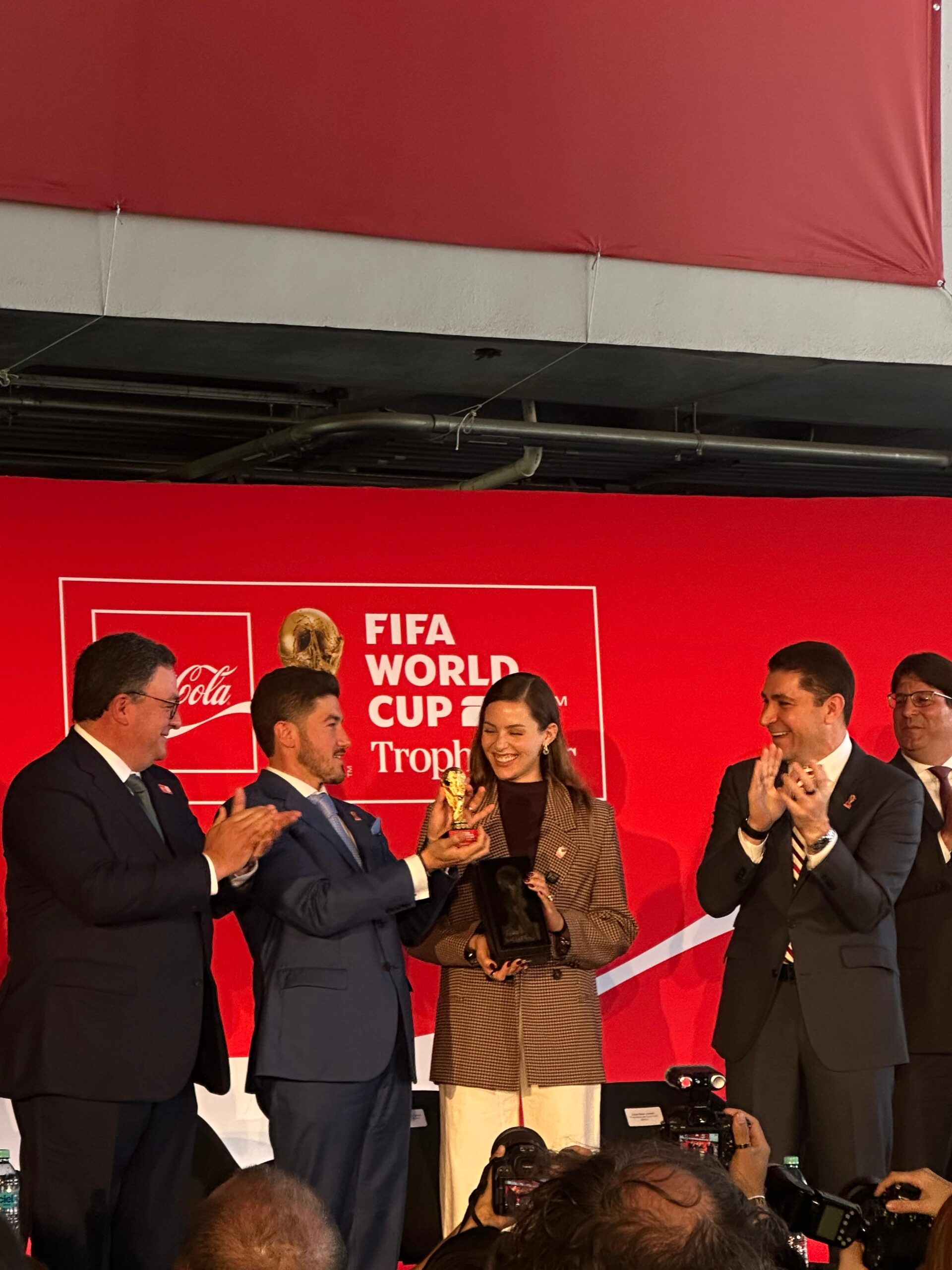 FIFA 월드컵 2026 트로피 투어, 몬테레이 BBVA 스타디움에서 개최