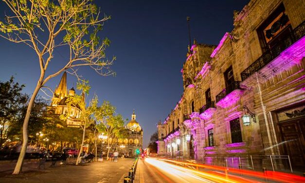 할리스코, 캐나다와 새로운 경제 축 구축 중인가?