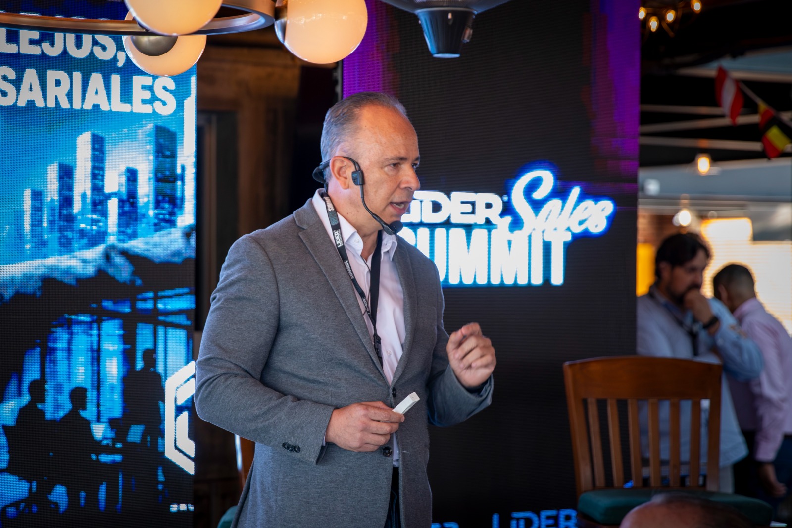 Sales Summit 2026: 복잡한 시장에서 더 많이 판매하기 위한 5가지 실용적인 적용 방안